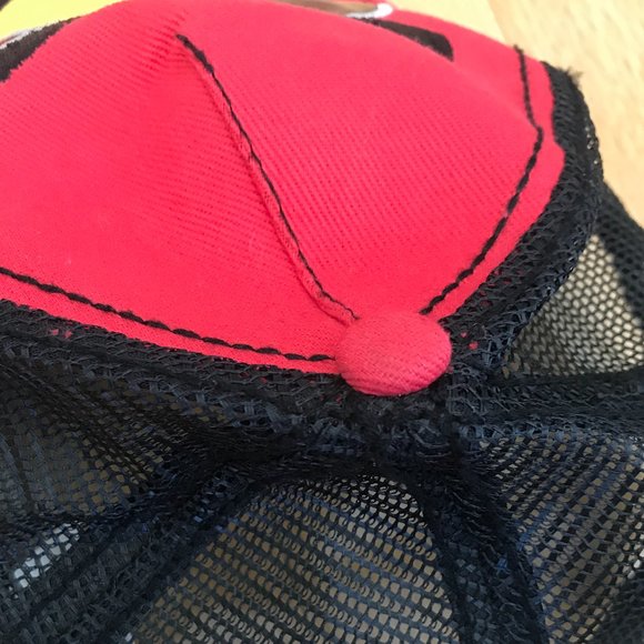 Angry Birds Red with Sunglasses Mesh Baseball Hat - Picture 5 of 9